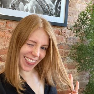 Meet your Posher, Alexandra